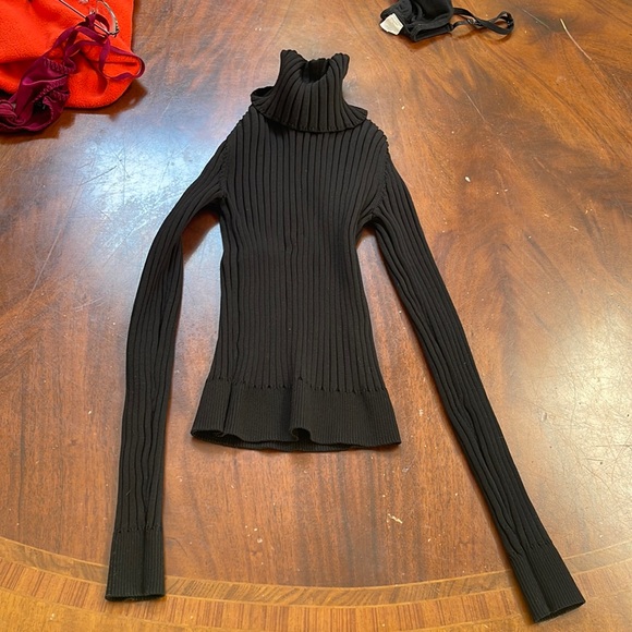 Babaton  Xs black turtleneck fitted sweater - Picture 1 of 4